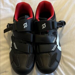 Peloton cycling shoes size 42 EU size 9 US
